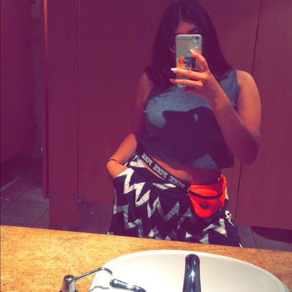 Meet your Posher, Eleanor - Picture 1 of 1